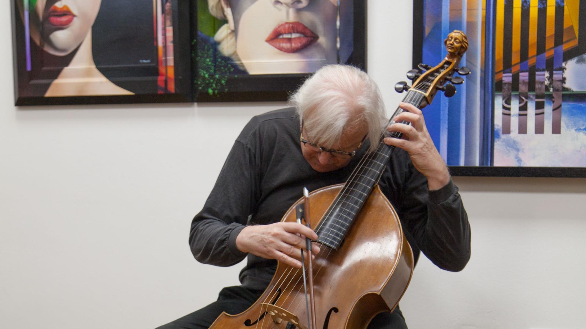 Impressionen vom stimmungsvollen, bestens besuchten Gedenk-Konzert am 30.12.2015 in der BURN-IN Galerie