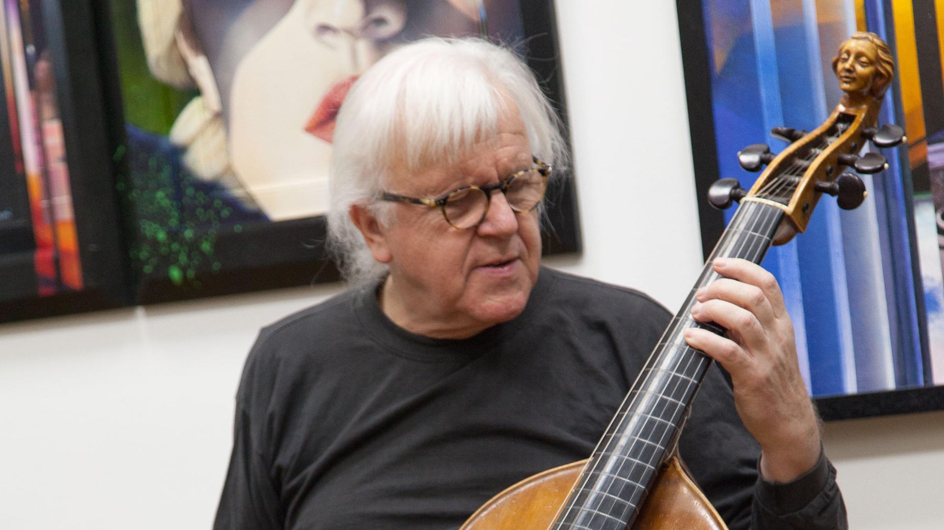 Impressionen vom stimmungsvollen, bestens besuchten Gedenk-Konzert am 30.12.2015 in der BURN-IN Galerie