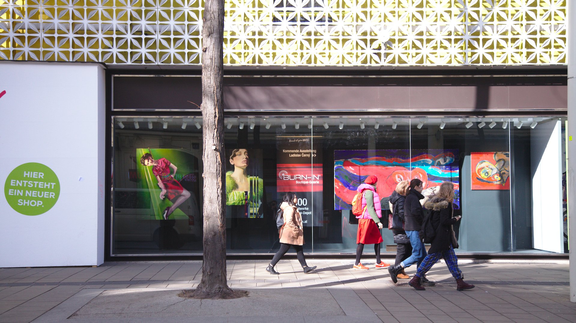 BURN-IN Auslage auf der Mariahilfer Straße | Gerngross