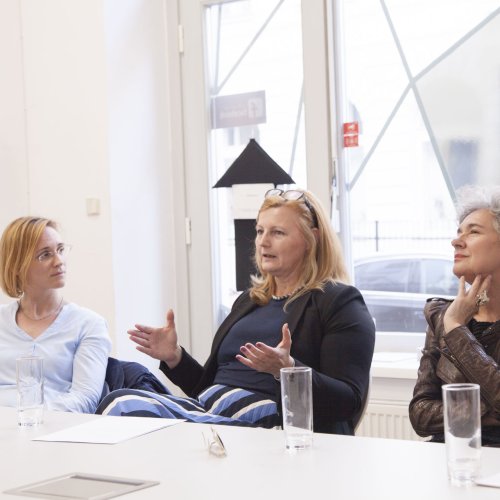 Mag. Lea Halbwidl (Bezirksvorsteherin) | Dkfm. Sonja Dolzer (BURN-IN) | Martina Schmidt (ORF)