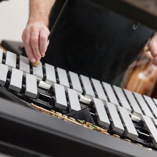 Impressionen vom stimmungsvollen, bestens besuchten Gedenk-Konzert am 30.12.2015 in der BURN-IN Galerie