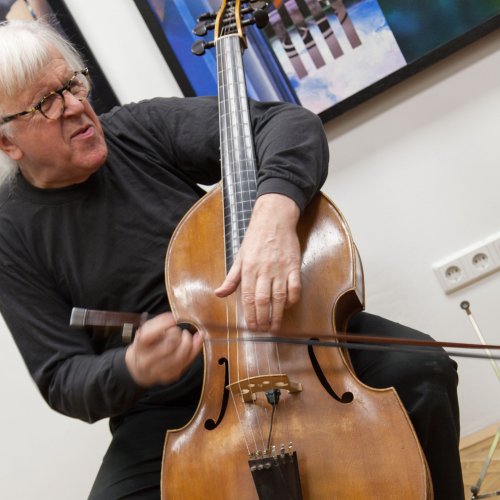 Impressionen vom stimmungsvollen, bestens besuchten Gedenk-Konzert am 30.12.2015 in der BURN-IN Galerie