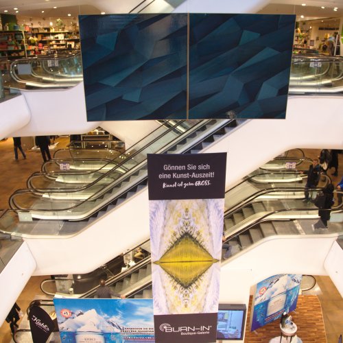 BURN-IN | Bespielung des Gerngross Atriums mit Originalkunst