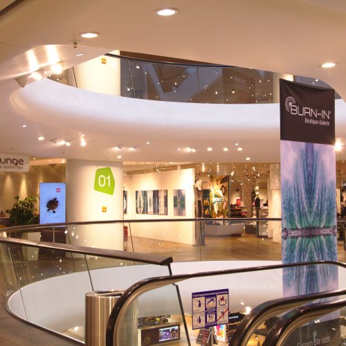 BURN-IN | Bespielung des Gerngross Atriums mit Originalkunst