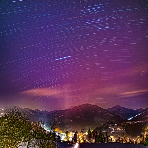 Lila Winternacht über Hopfgarten