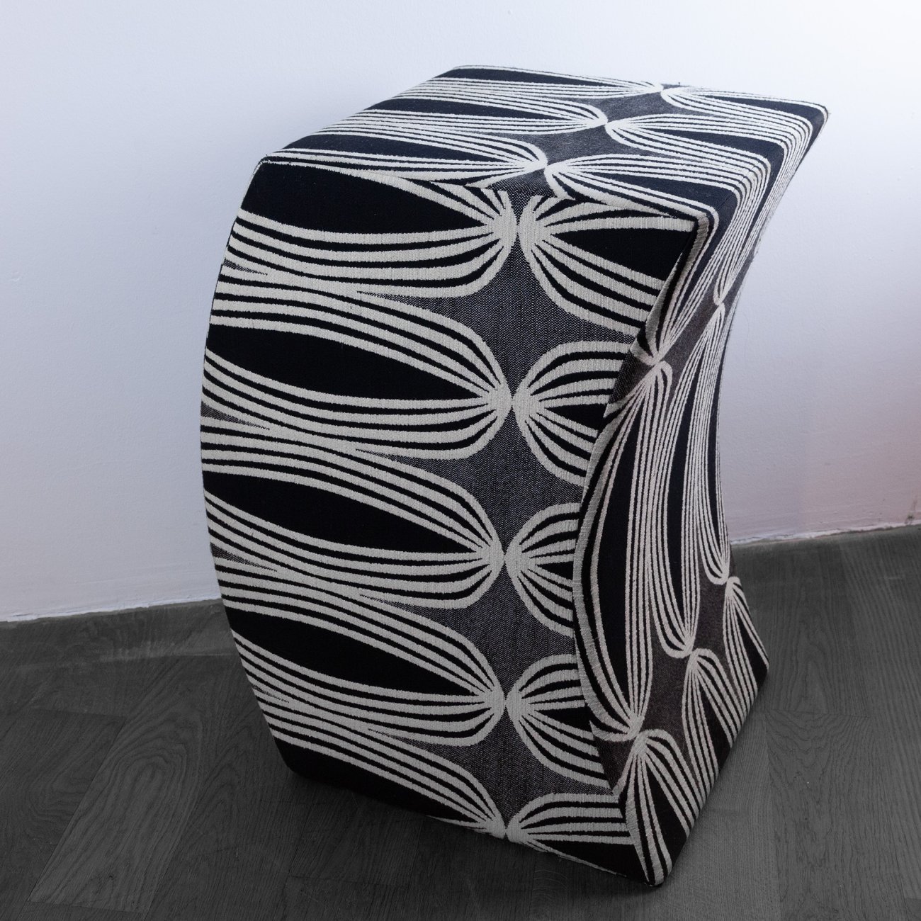 Archiquant Hocker II