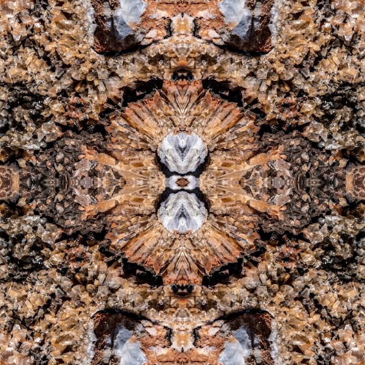 Kikinthos-Kristall #5819 - gespiegelt